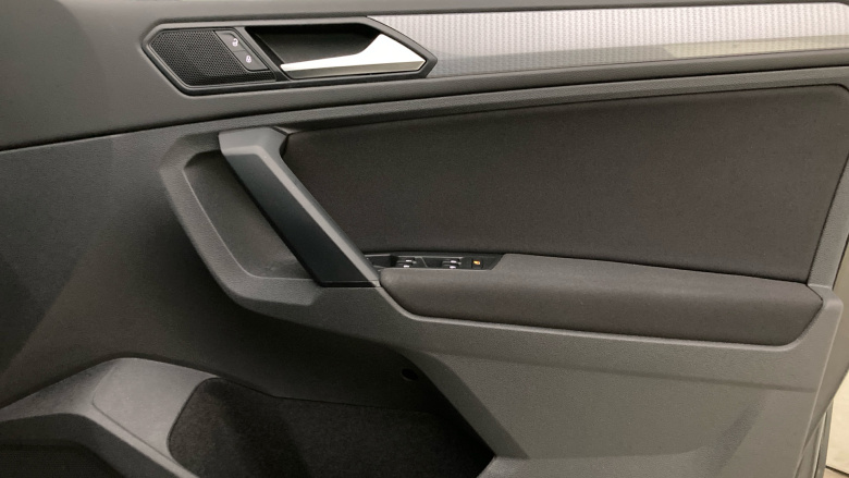 Volkswagen Tiguan 1.5 TSI 150 Life 5dr DSG Petrol Estate